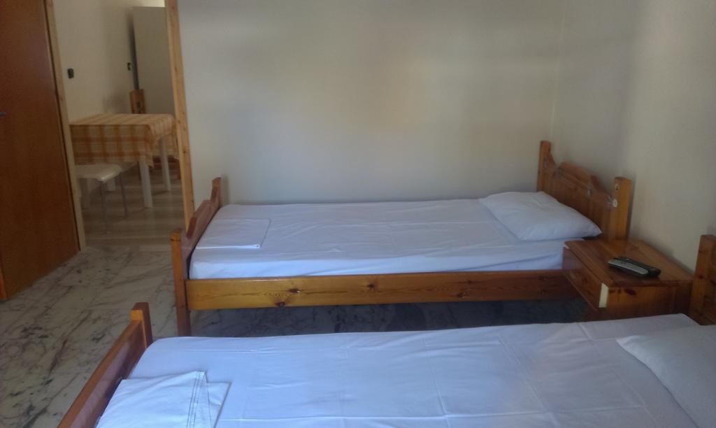 Virginia'S Rooms Plataria Cameră foto